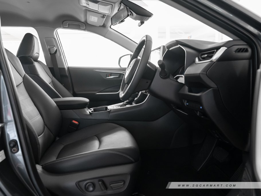 Toyota RAV4 Hybrid 2.5 Premium 46