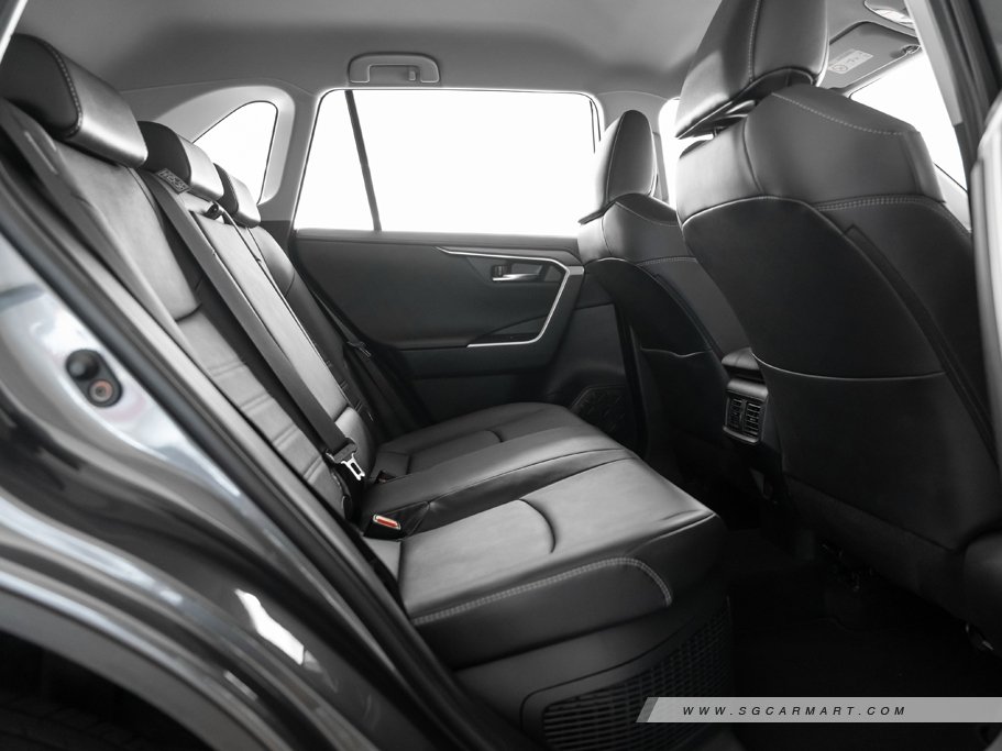 Toyota RAV4 Hybrid 2.5 Premium 47