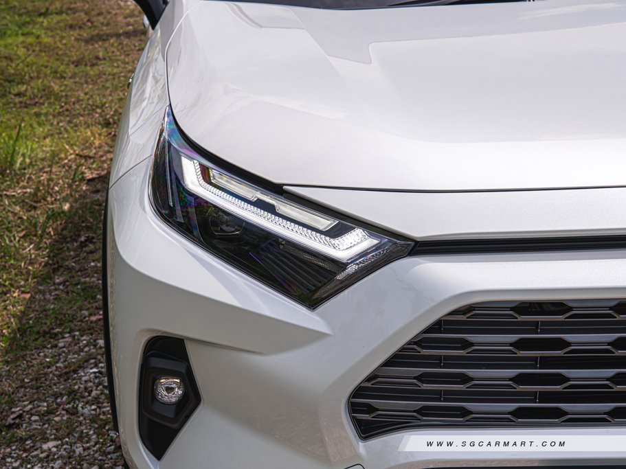 Toyota RAV4 Hybrid 7