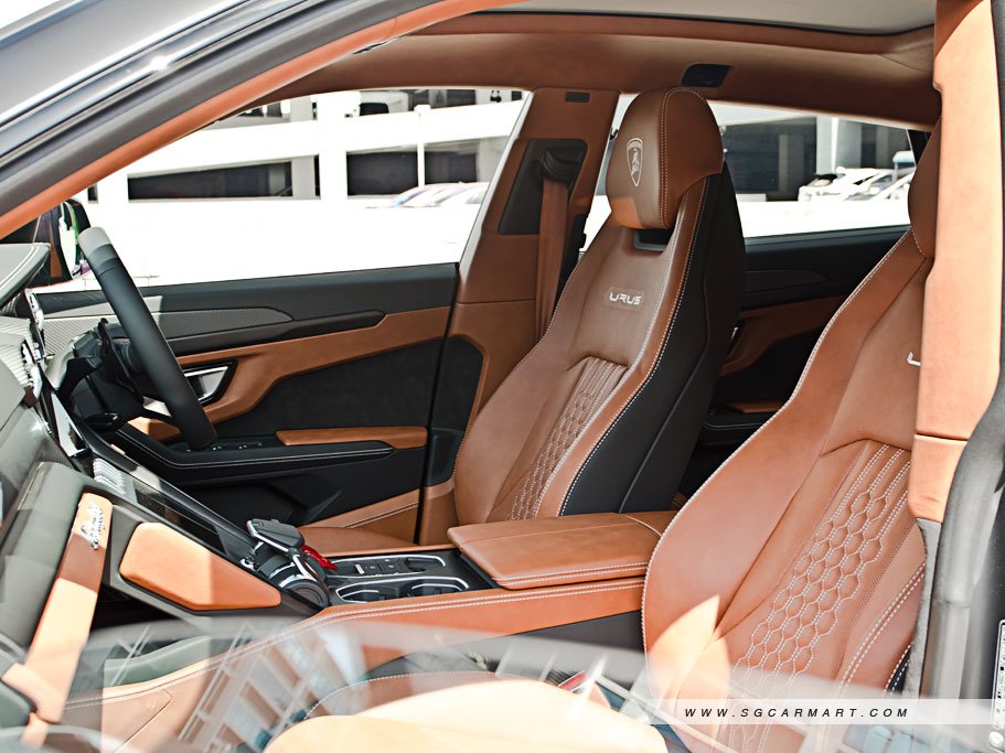 https://i.i-sgcm.com/new_cars/cars/21550/21550_g67