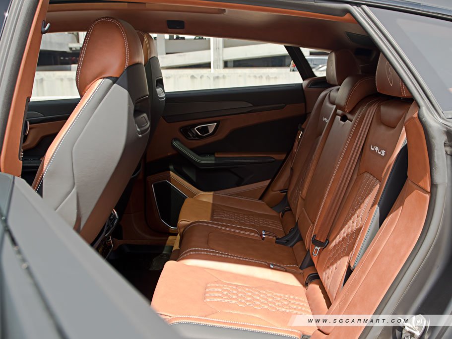 https://i.i-sgcm.com/new_cars/cars/21550/21550_g68