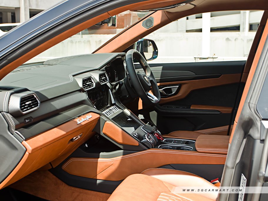 https://i.i-sgcm.com/new_cars/cars/21550/21550_g69