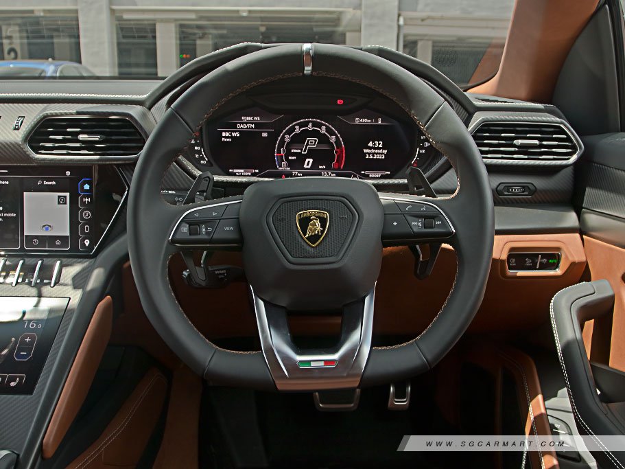https://i.i-sgcm.com/new_cars/cars/21550/21550_g73