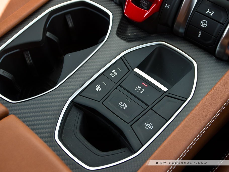 https://i.i-sgcm.com/new_cars/cars/21550/21550_g81