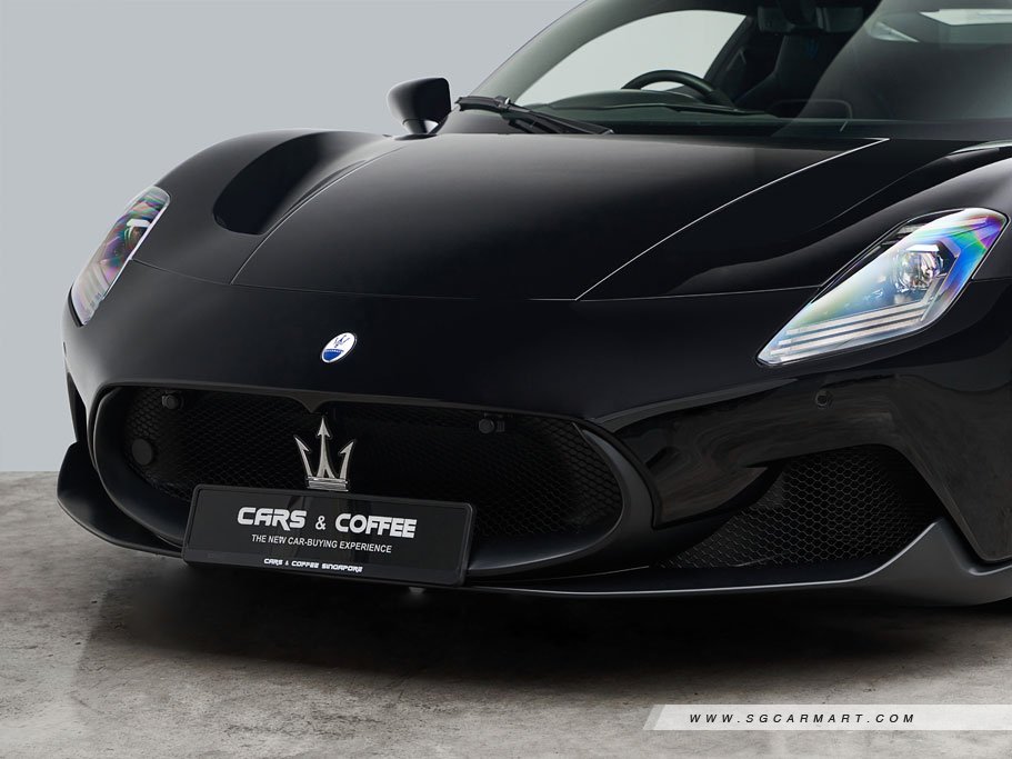 https://i.i-sgcm.com/new_cars/cars/21551/21551_g13