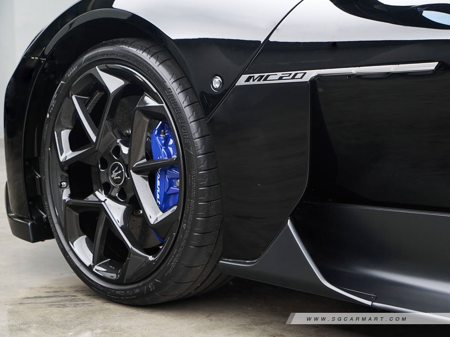 https://i.i-sgcm.com/new_cars/cars/21551/21551_g17