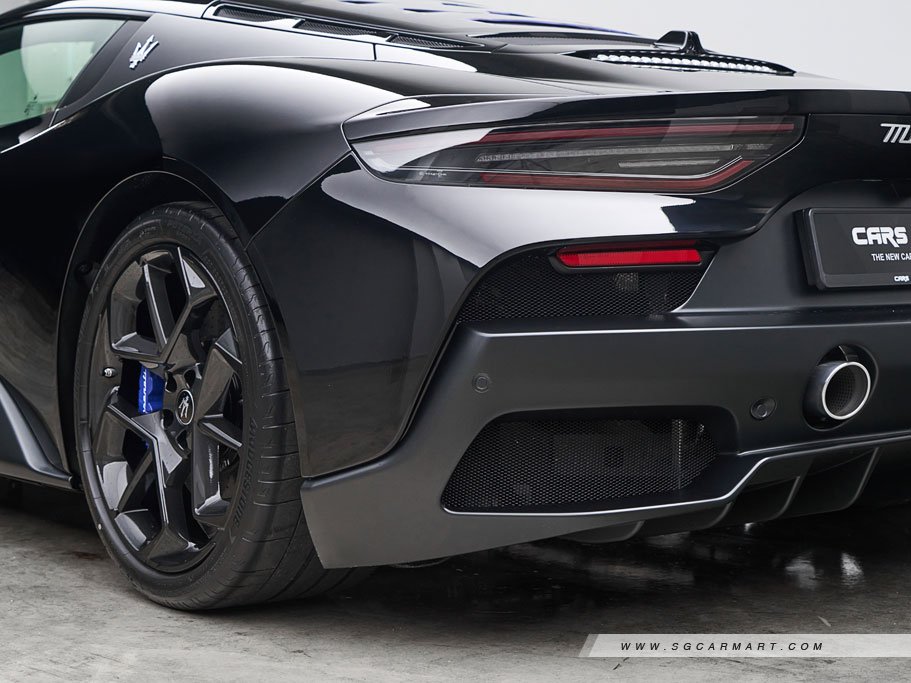 https://i.i-sgcm.com/new_cars/cars/21551/21551_g25