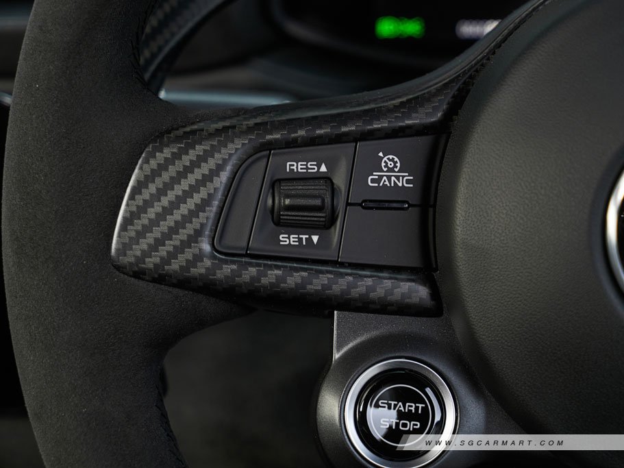 https://i.i-sgcm.com/new_cars/cars/21551/21551_g35