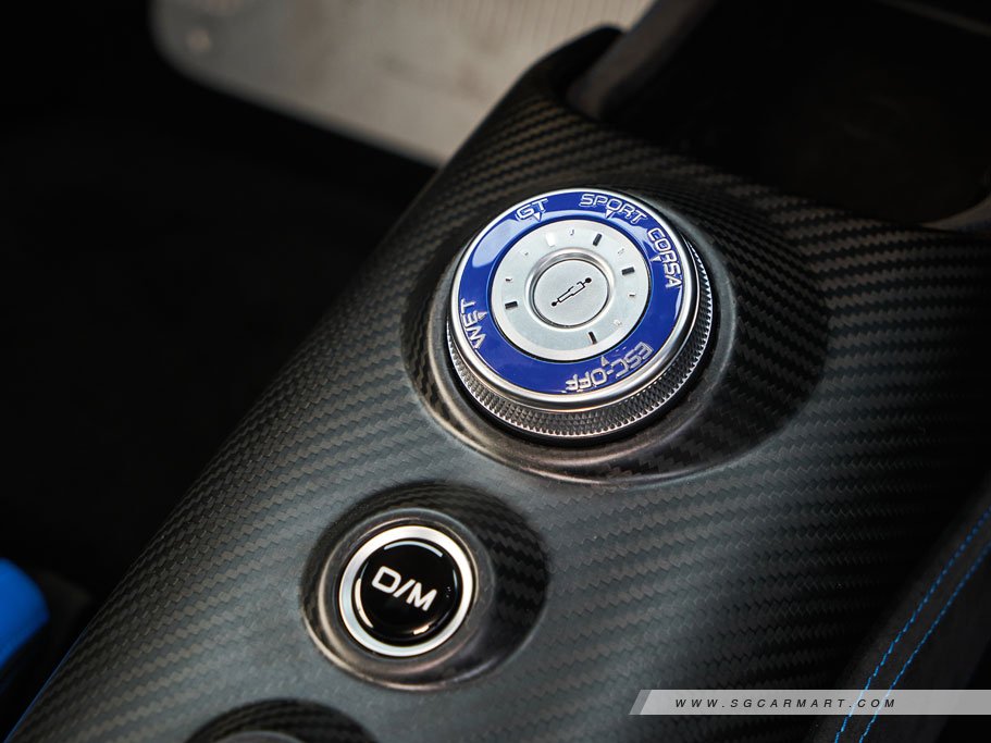 https://i.i-sgcm.com/new_cars/cars/21551/21551_g42