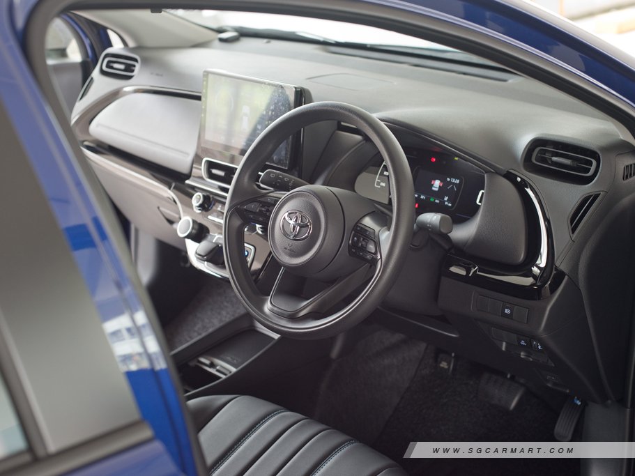 https://i.i-sgcm.com/new_cars/cars/21552/21552_g37