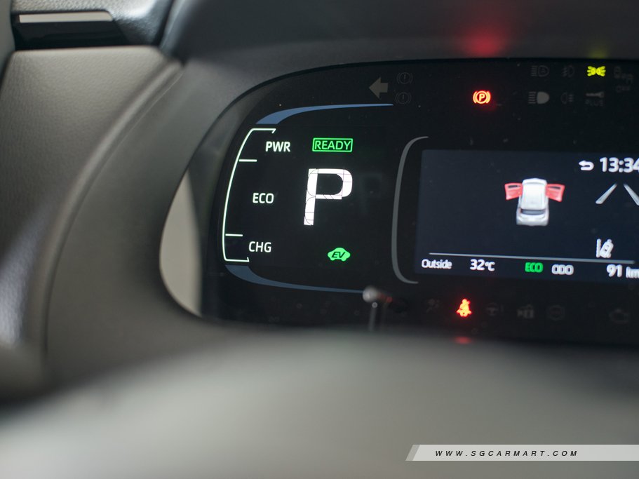 https://i.i-sgcm.com/new_cars/cars/21552/21552_g40
