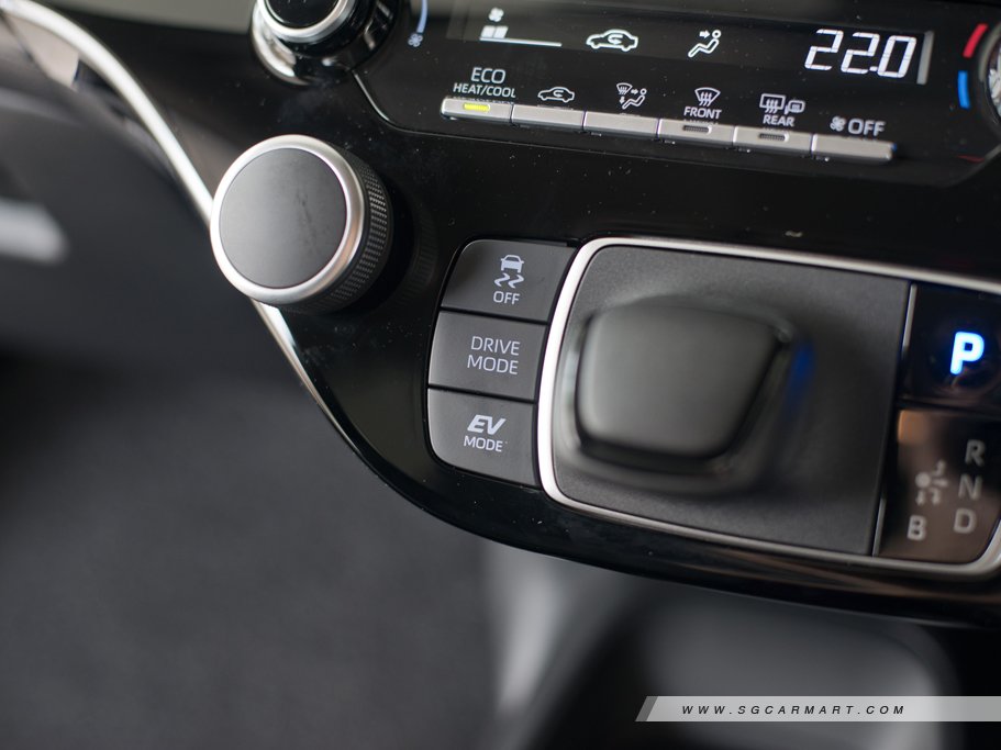 https://i.i-sgcm.com/new_cars/cars/21552/21552_g43