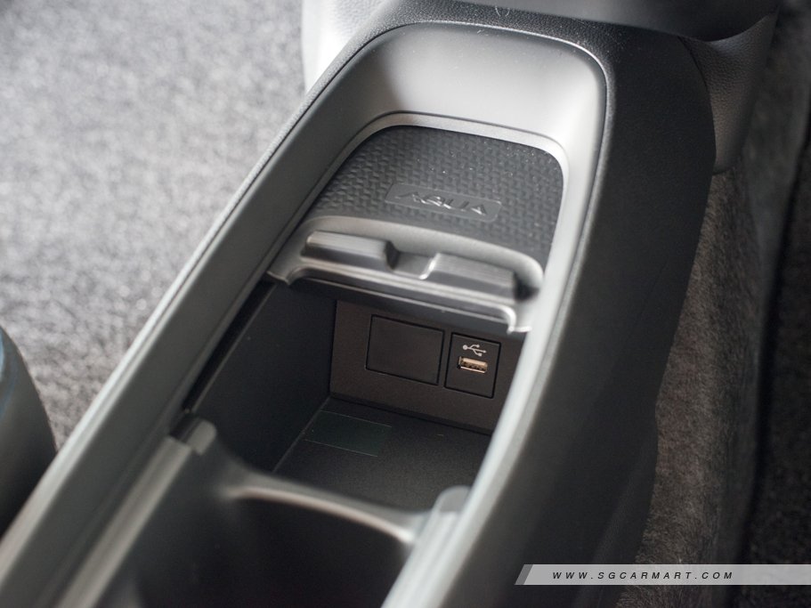 https://i.i-sgcm.com/new_cars/cars/21552/21552_g46