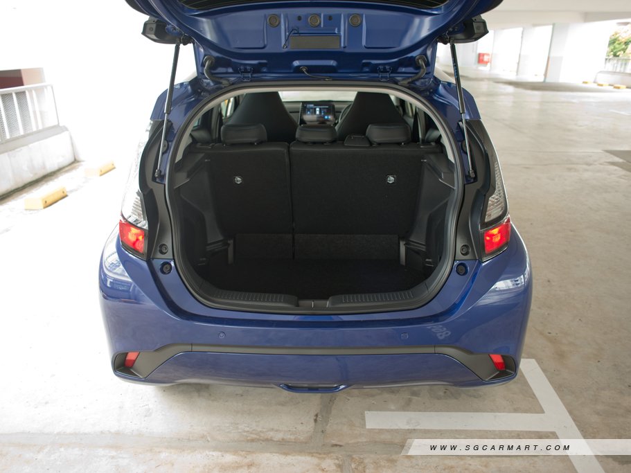 https://i.i-sgcm.com/new_cars/cars/21552/21552_g52