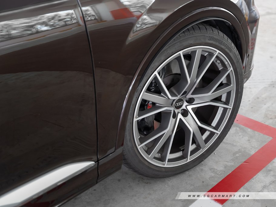 https://i.i-sgcm.com/new_cars/cars/21554/21554_g29