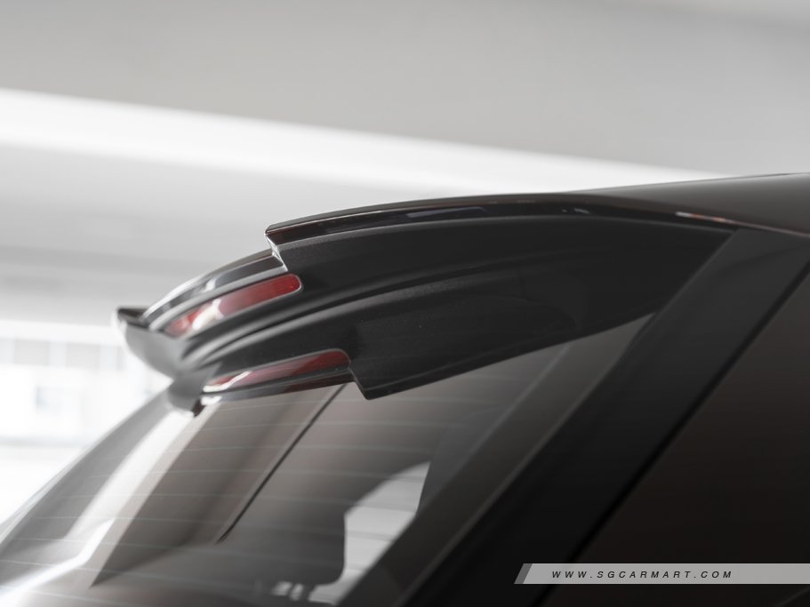 https://i.i-sgcm.com/new_cars/cars/21554/21554_g33