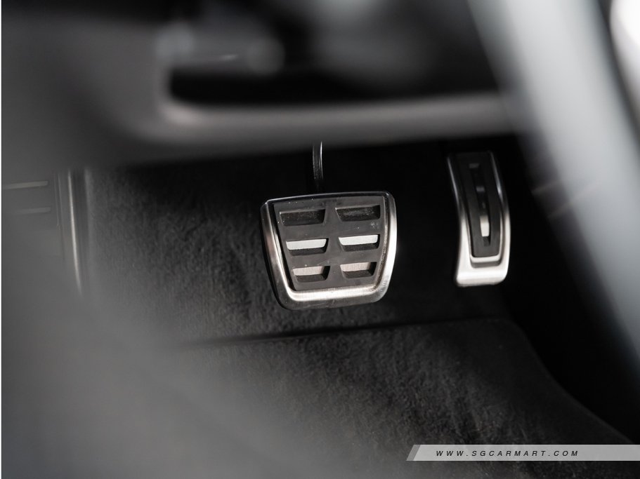 https://i.i-sgcm.com/new_cars/cars/21554/21554_g62
