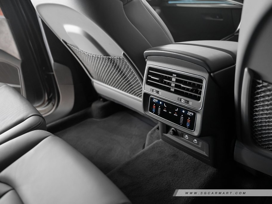 https://i.i-sgcm.com/new_cars/cars/21554/21554_g66