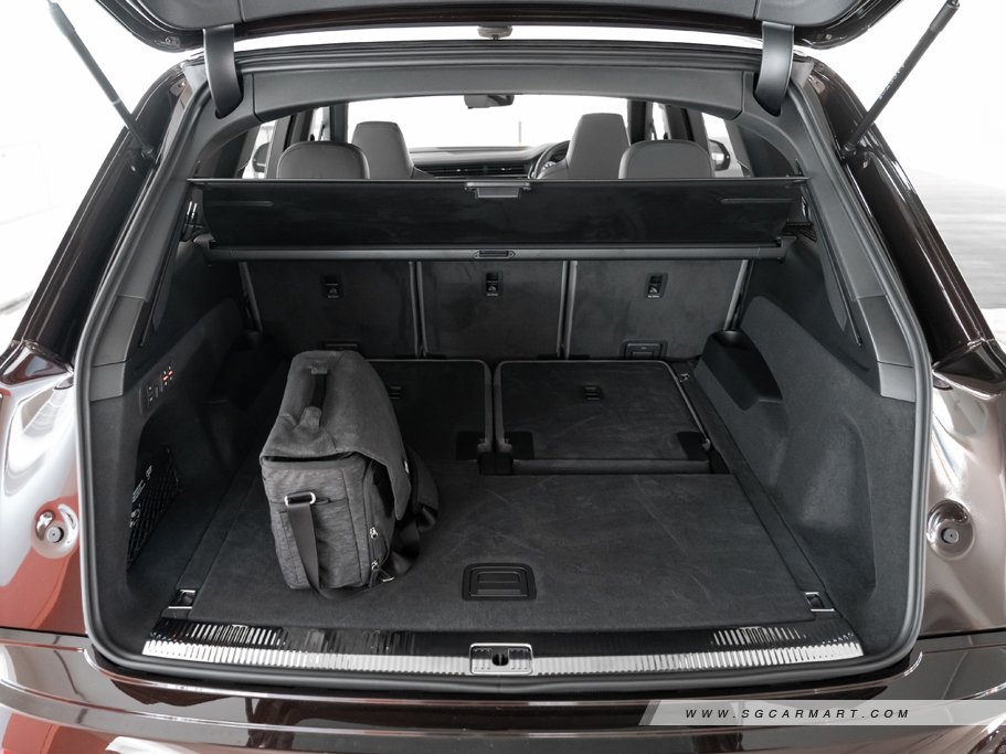 https://i.i-sgcm.com/new_cars/cars/21554/21554_g72