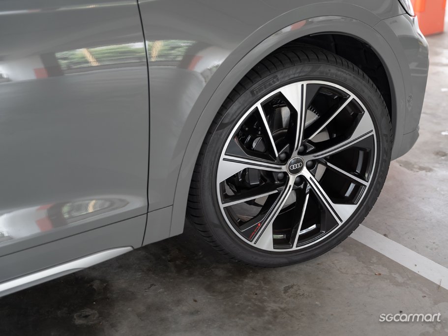 https://i.i-sgcm.com/new_cars/cars/21555/21555_g32