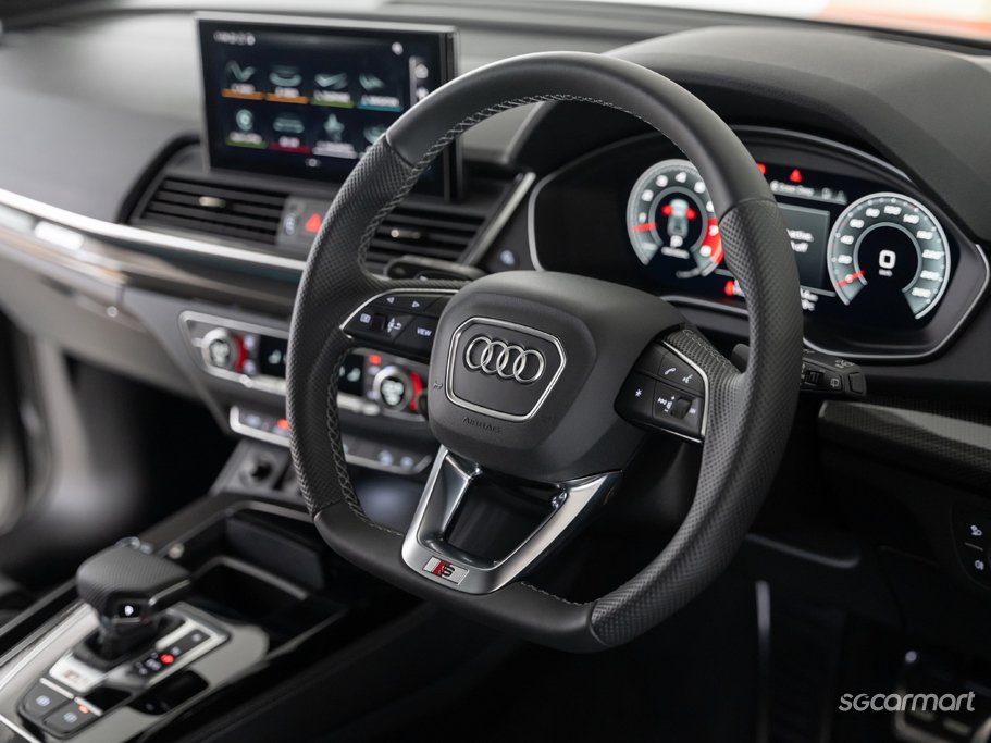 https://i.i-sgcm.com/new_cars/cars/21555/21555_g37