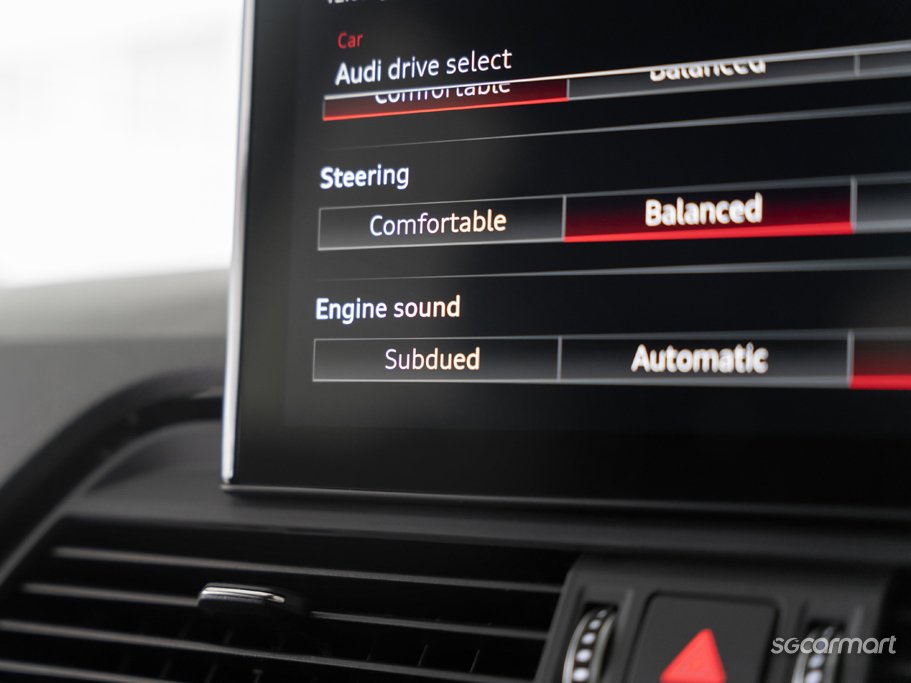 https://i.i-sgcm.com/new_cars/cars/21555/21555_g49