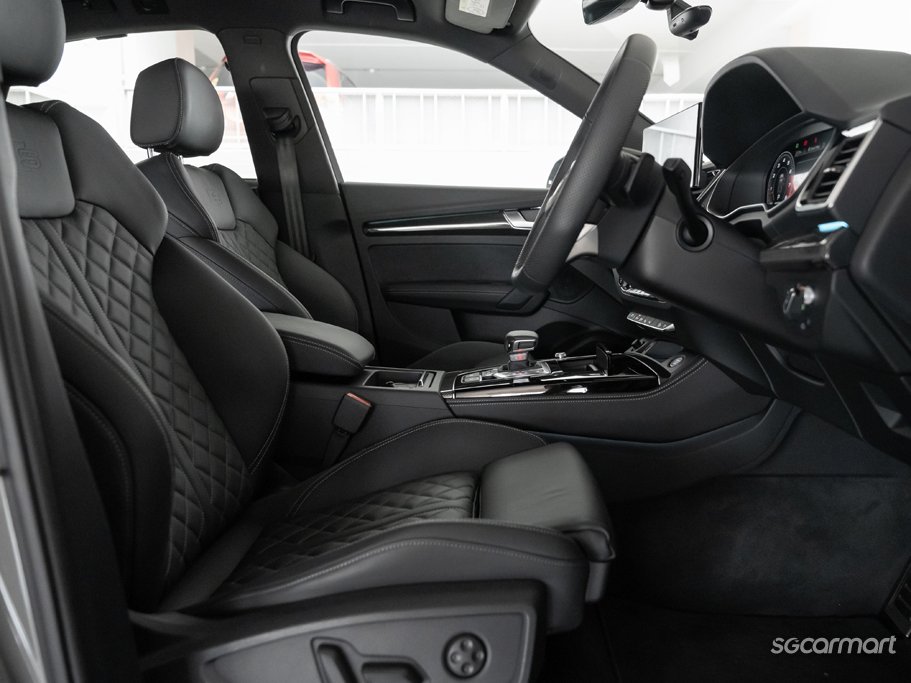 https://i.i-sgcm.com/new_cars/cars/21555/21555_g64