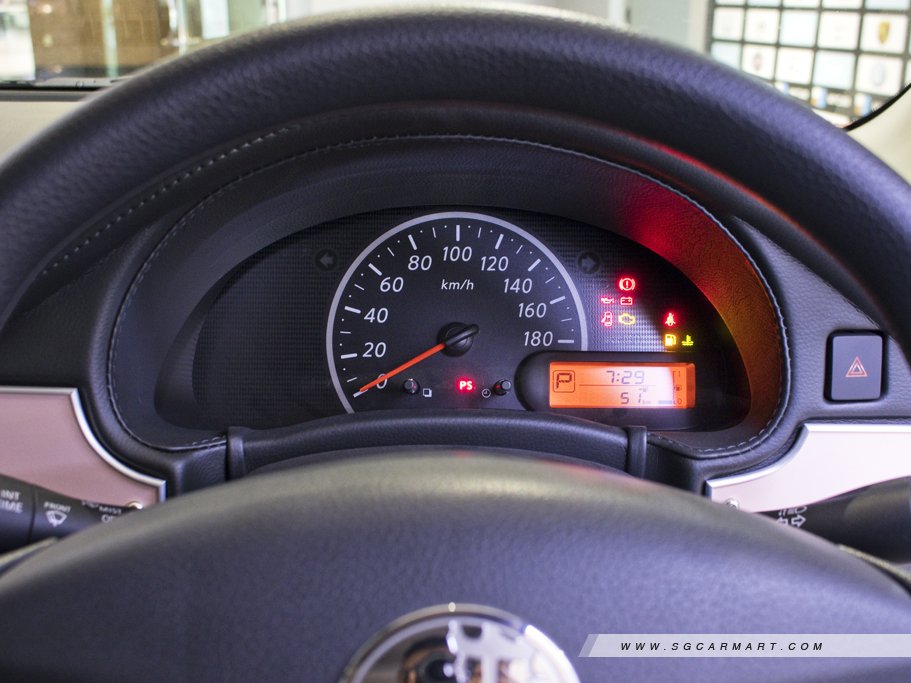 https://i.i-sgcm.com/new_cars/cars/21556/21556_g16
