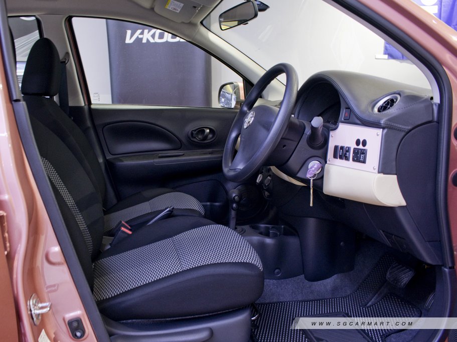 https://i.i-sgcm.com/new_cars/cars/21556/21556_g21