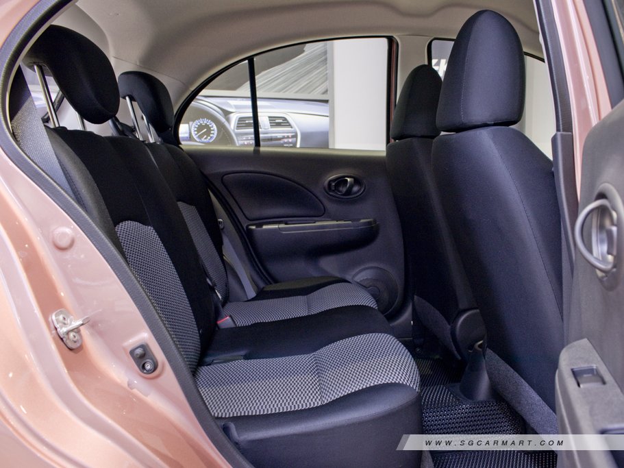 https://i.i-sgcm.com/new_cars/cars/21556/21556_g22