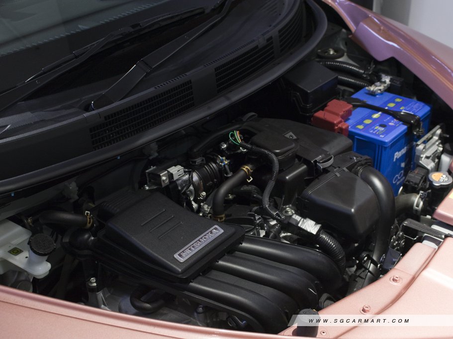 https://i.i-sgcm.com/new_cars/cars/21556/21556_g23