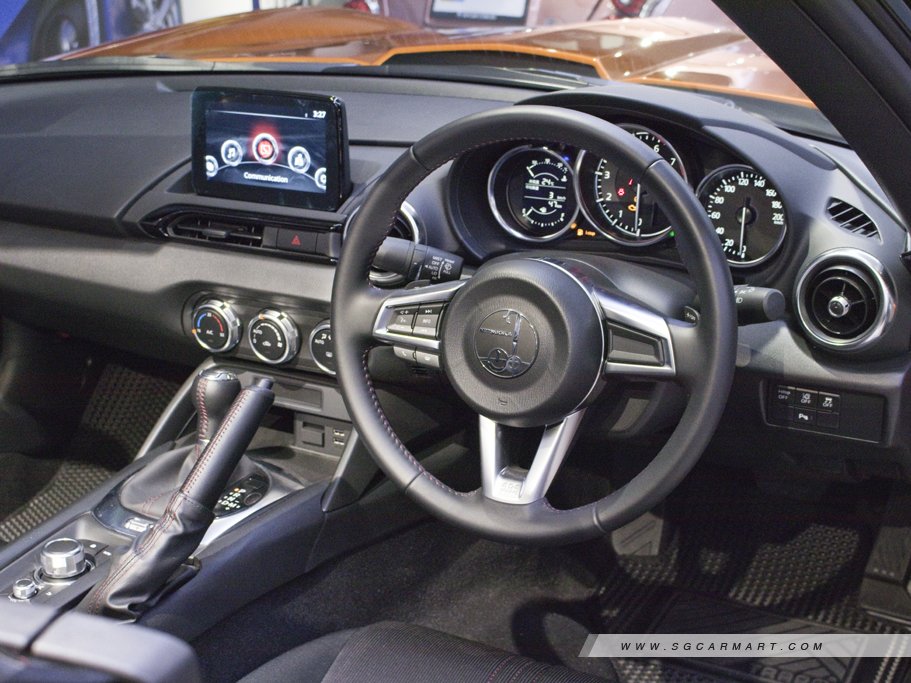 https://i.i-sgcm.com/new_cars/cars/21557/21557_g19