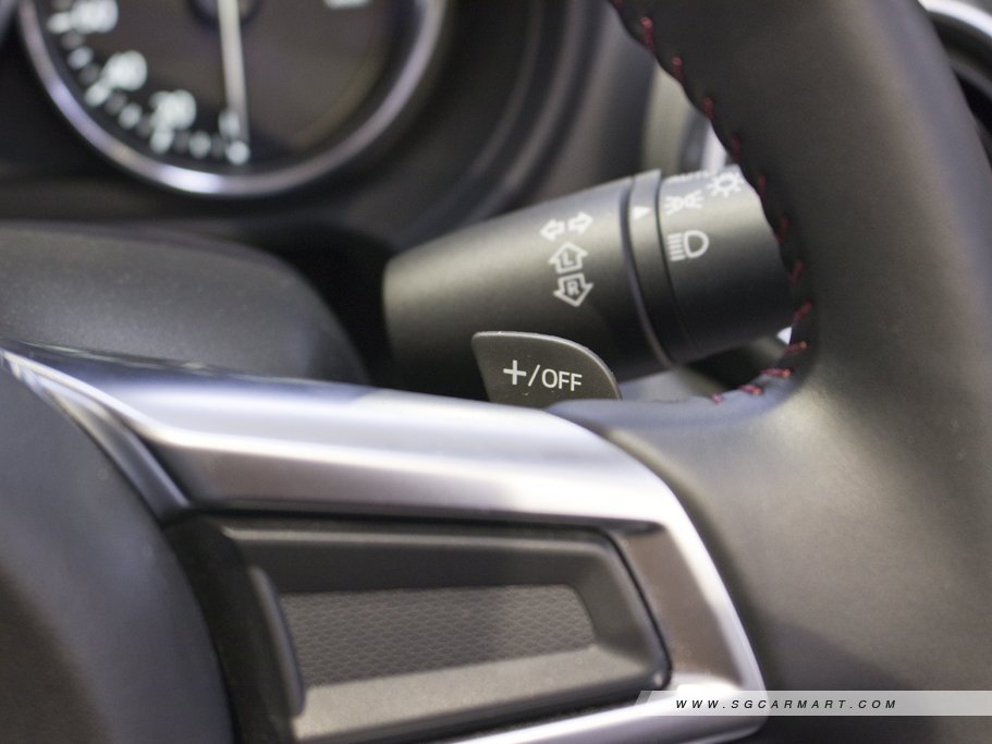 https://i.i-sgcm.com/new_cars/cars/21557/21557_g22