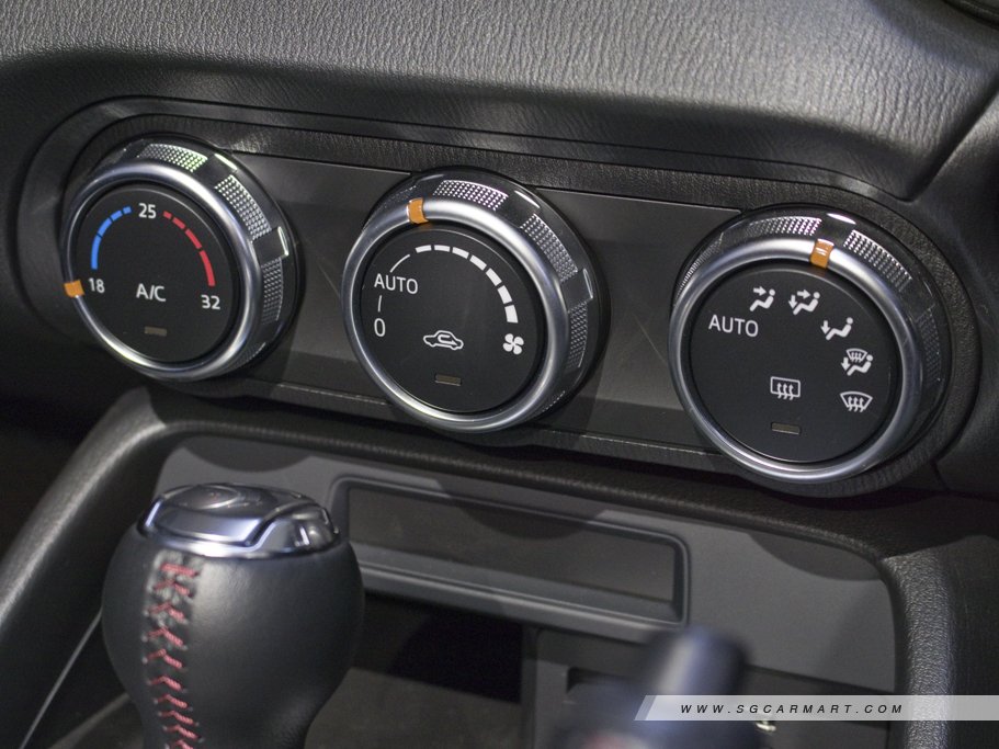 https://i.i-sgcm.com/new_cars/cars/21557/21557_g27