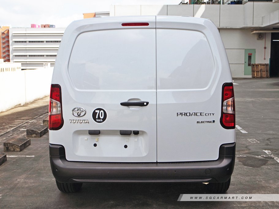 Toyota Proace City Electric Long Panel Van 50 kWh 4