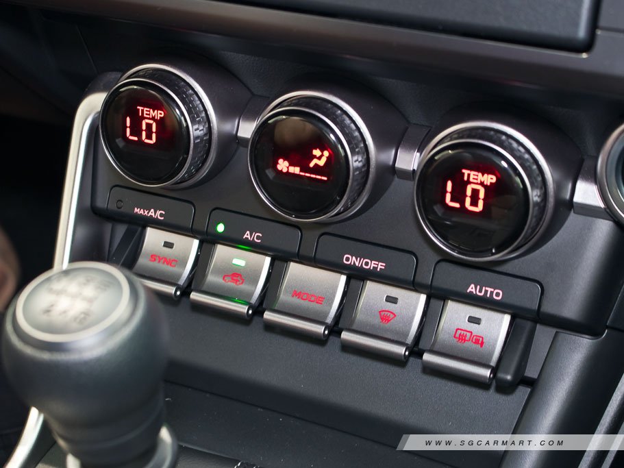 https://i.i-sgcm.com/new_cars/cars/21563/21563_g22