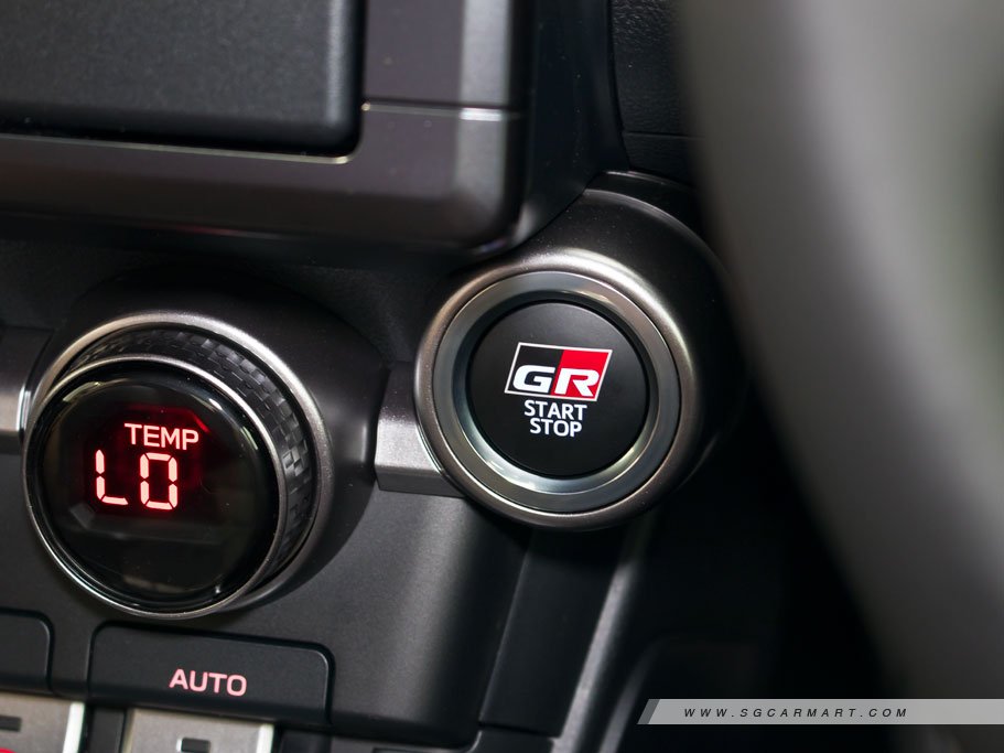 https://i.i-sgcm.com/new_cars/cars/21563/21563_g23