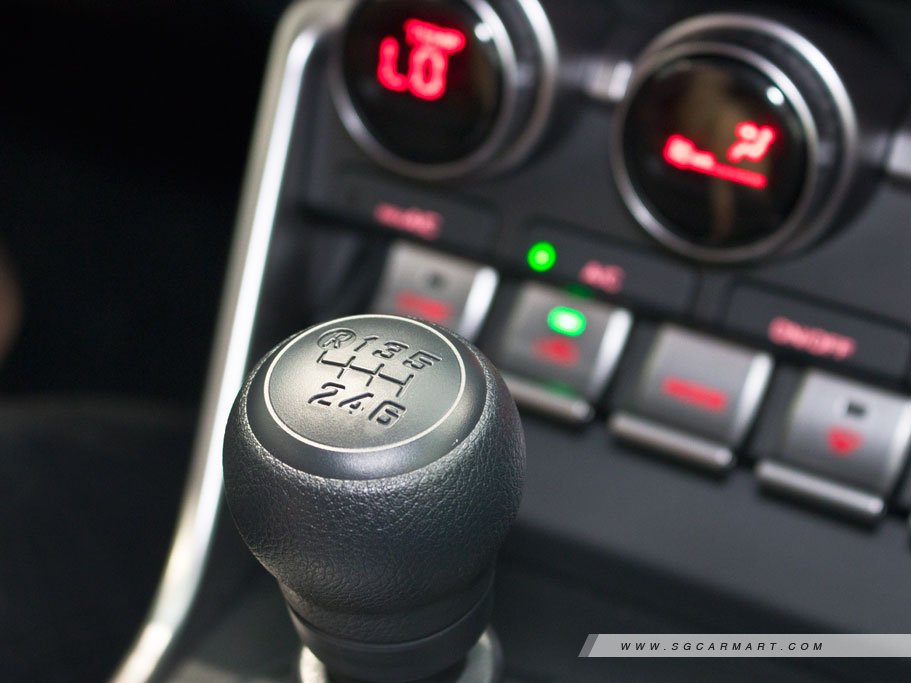 https://i.i-sgcm.com/new_cars/cars/21563/21563_g24