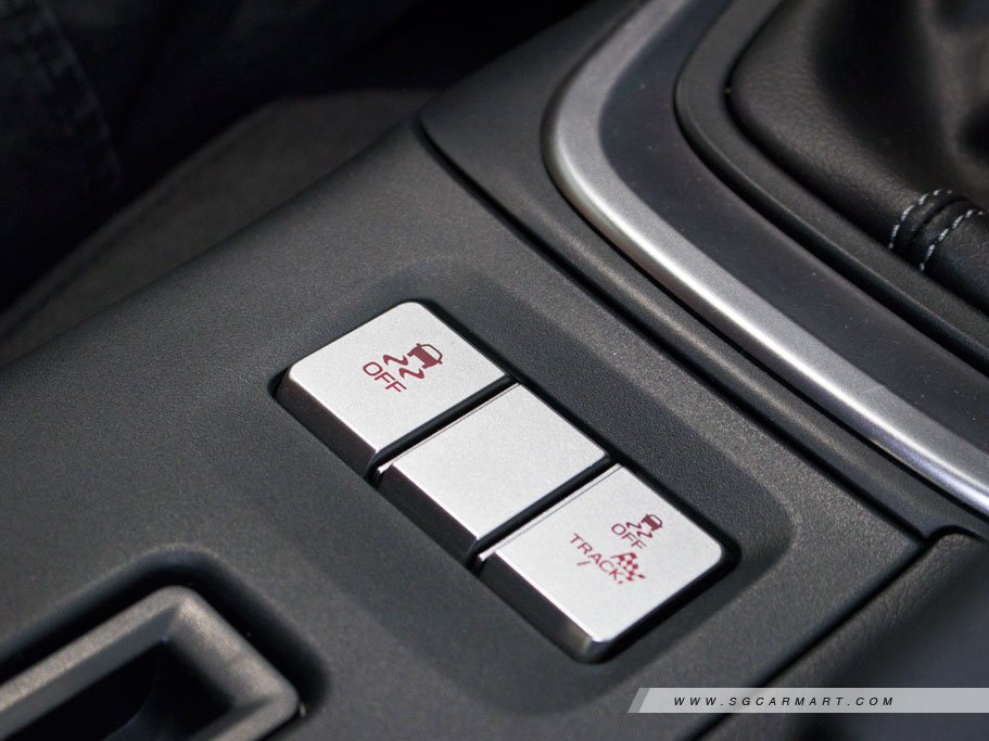 https://i.i-sgcm.com/new_cars/cars/21563/21563_g25