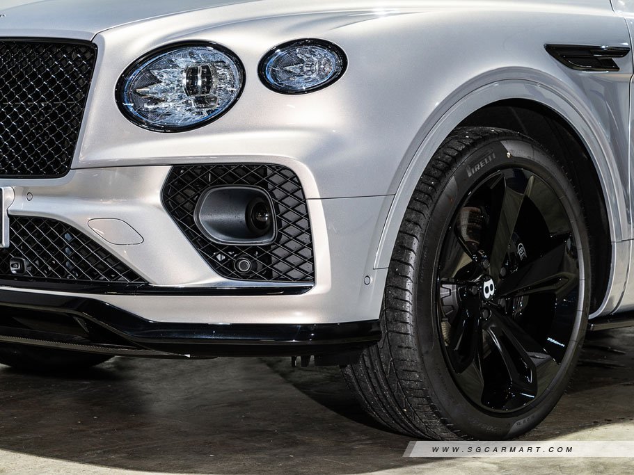 https://i.i-sgcm.com/new_cars/cars/21566/21566_g10