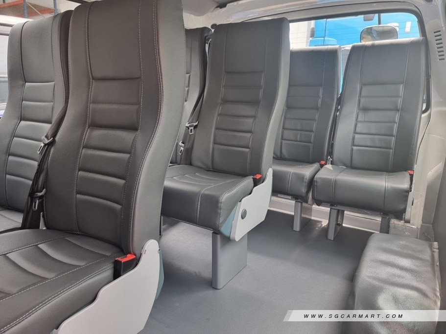 https://i.i-sgcm.com/new_cars/cars/21570/21570_g8