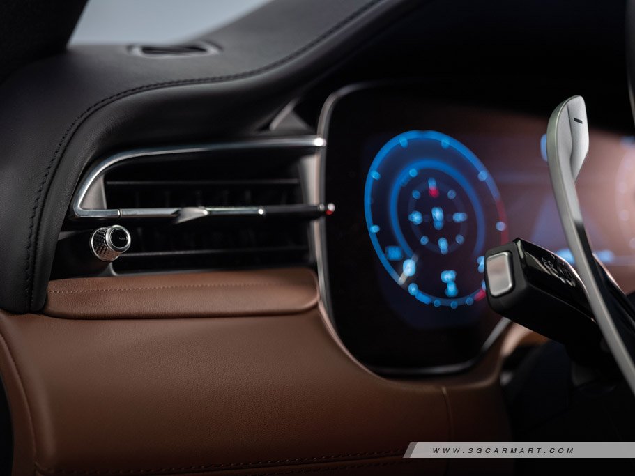 https://i.i-sgcm.com/new_cars/cars/21571/21571_g16