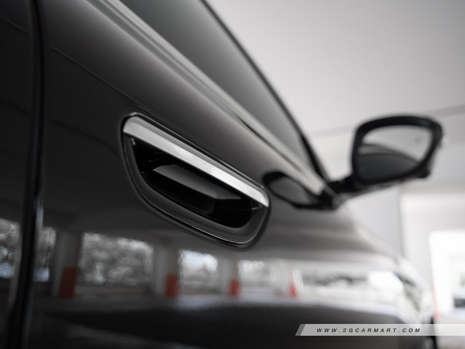 https://i.i-sgcm.com/new_cars/cars/21571/21571_g32