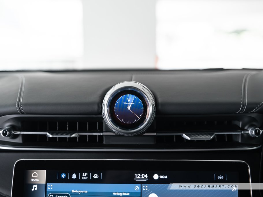 https://i.i-sgcm.com/new_cars/cars/21571/21571_g47