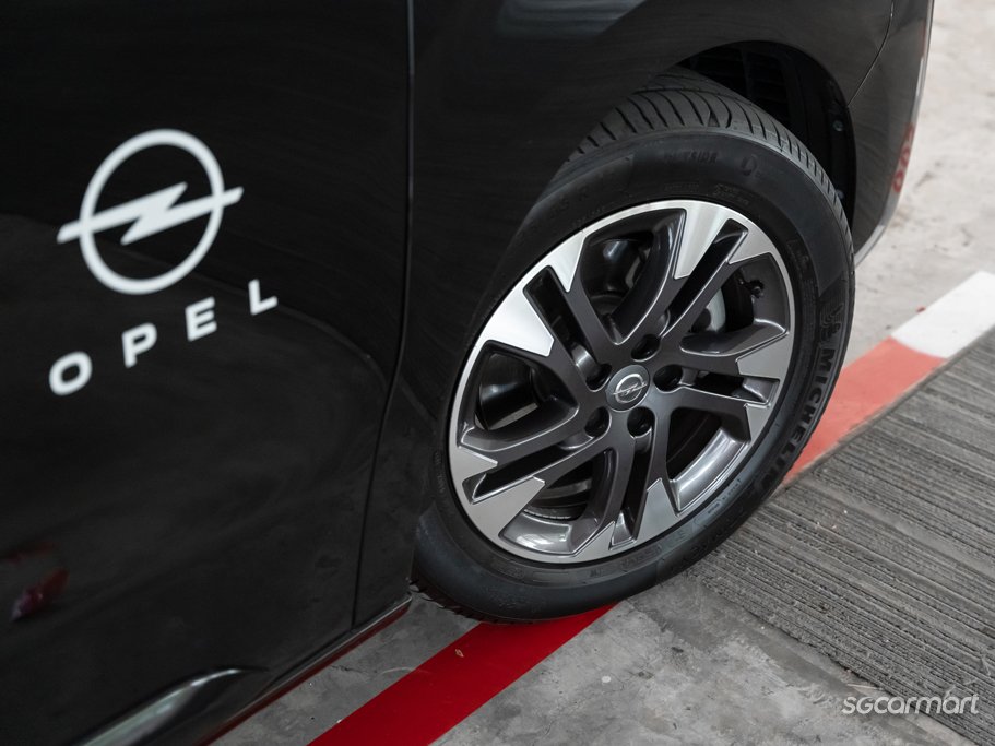 Opel zafira life e 330 business elegance 50 kwh - Concesur Group