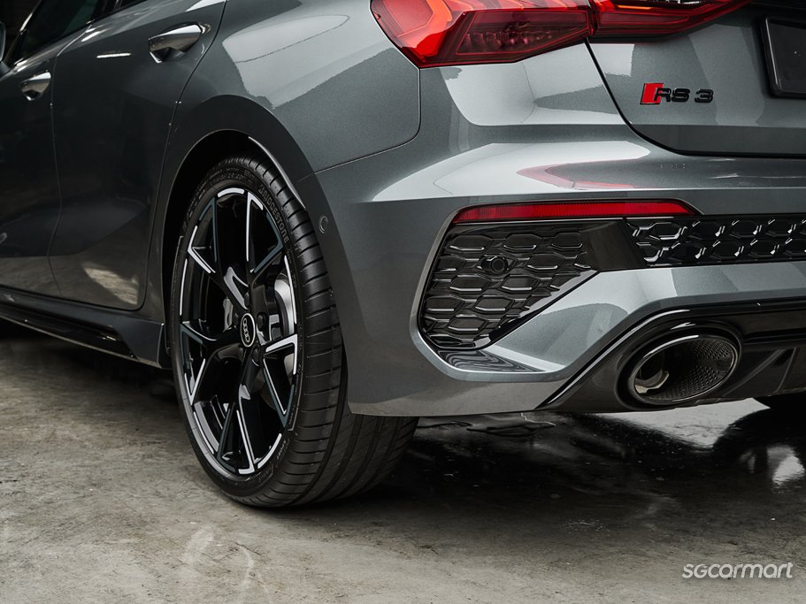 https://i.i-sgcm.com/new_cars/cars/21581/21581_g16