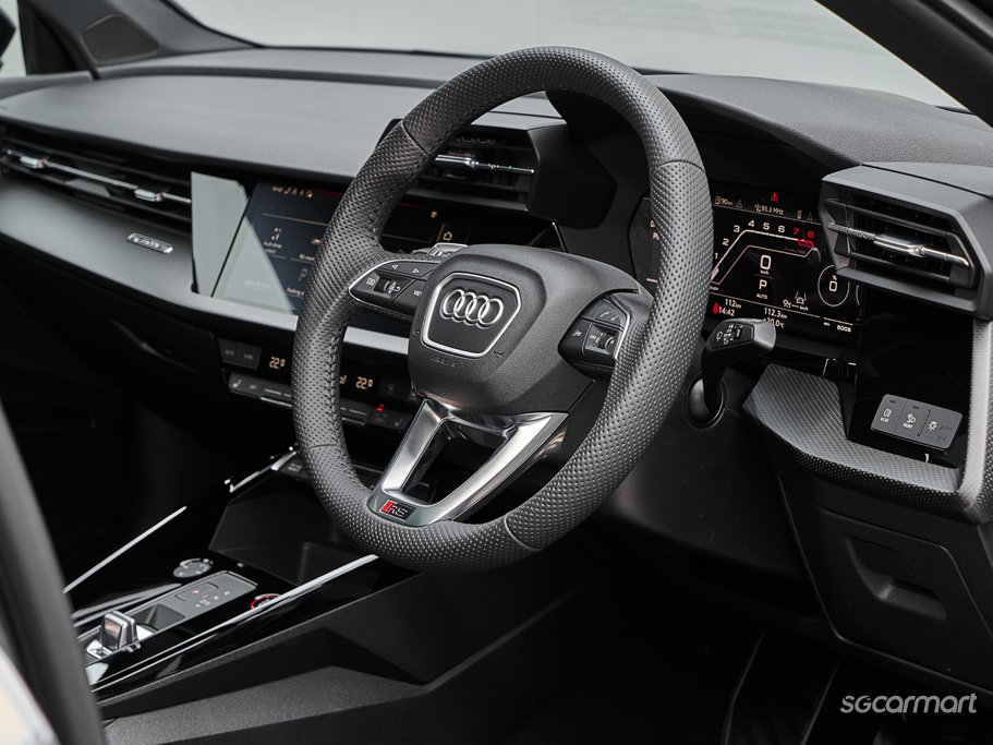 https://i.i-sgcm.com/new_cars/cars/21581/21581_g29