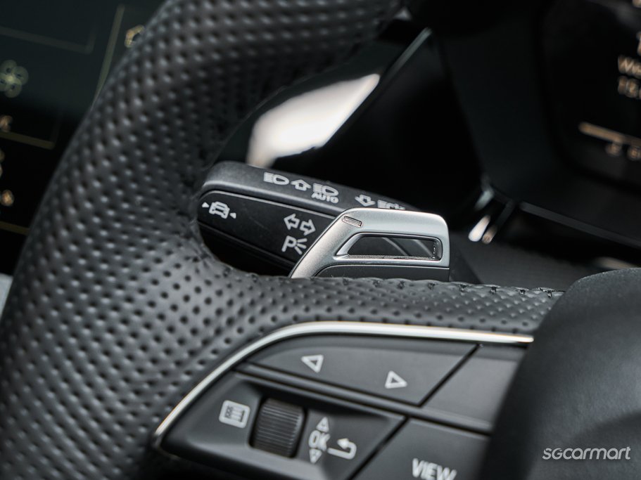 https://i.i-sgcm.com/new_cars/cars/21581/21581_g33