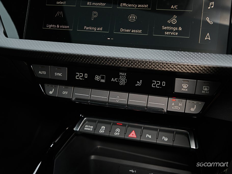 https://i.i-sgcm.com/new_cars/cars/21581/21581_g37