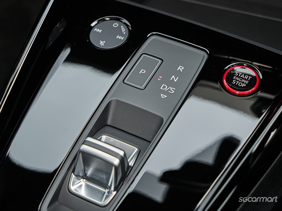 https://i.i-sgcm.com/new_cars/cars/21581/21581_g48